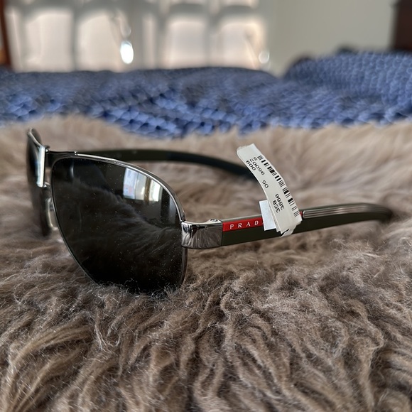 New Prada Men’s Sunglasses - Picture 2 of 4